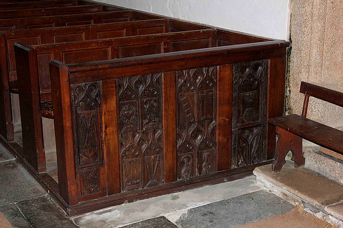 Bradoc  - Carving Detail