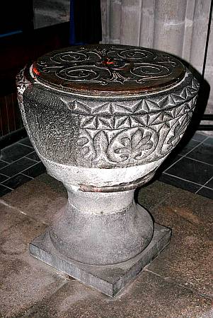 Fowey - The Font