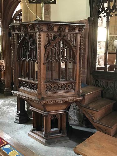 Halse - The Pulpit