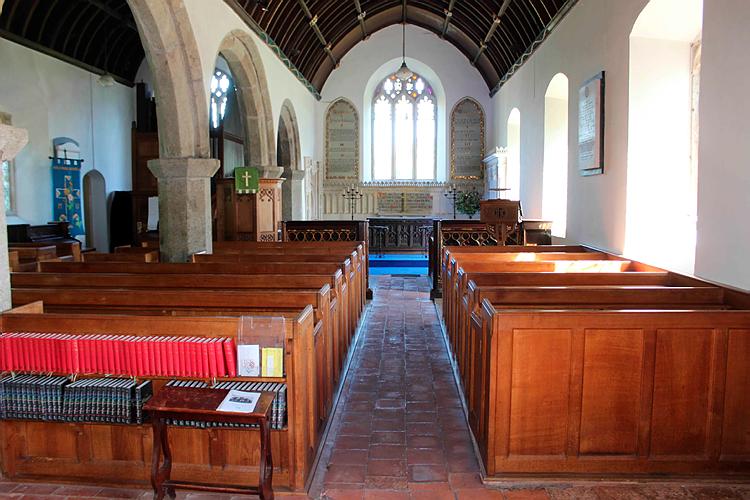 Holcombe Burnell  - The Nave
