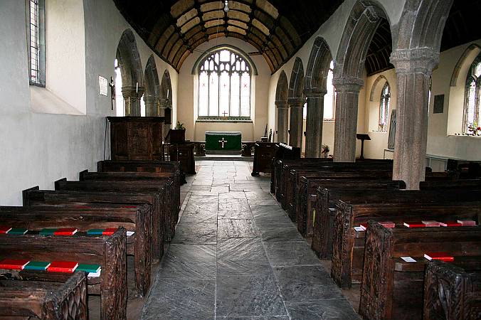 Lansallos  - The Nave