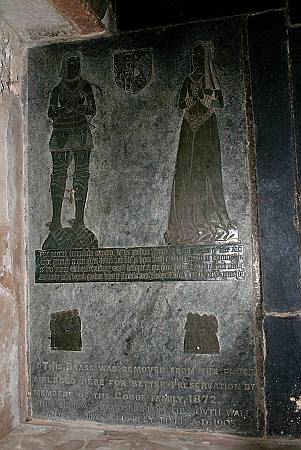 Lanteglos by Fowey  - Brass to John and Anne Mohun
