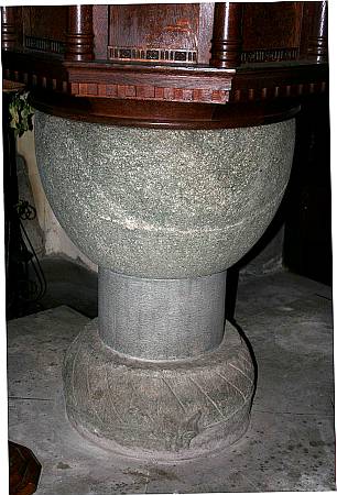 Launceston St Mary  - The Font