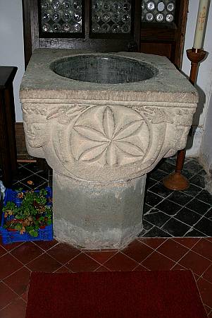 Lawhitton  - The Norman Font