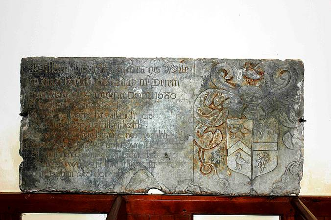 Lesnewth  - Slate Memorial 1680