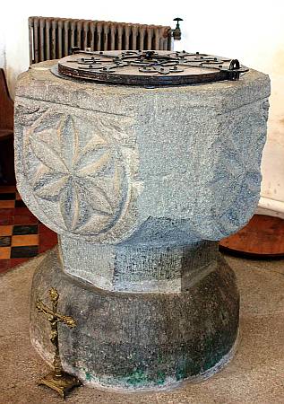 Lezant  - The Font