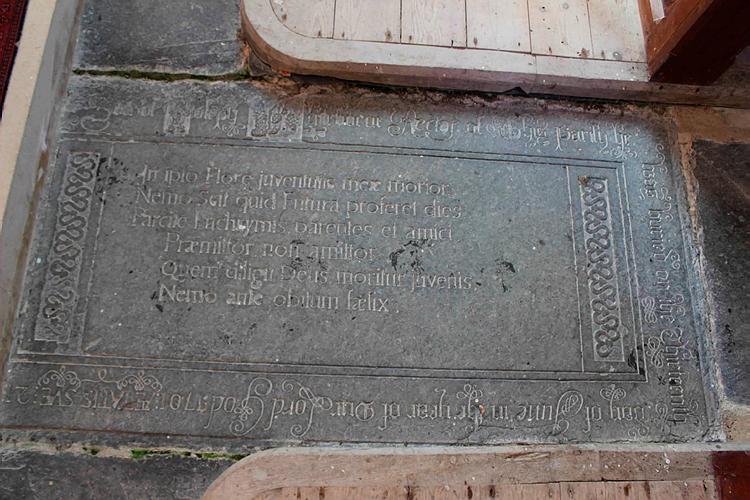 Luffincott - Memorial Detail
