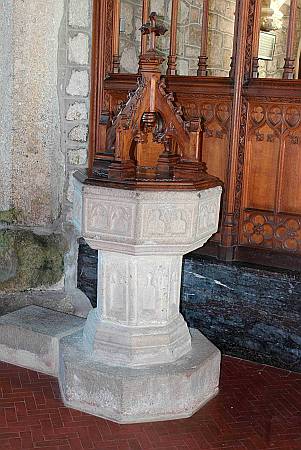 Moretonhampstead - The Font