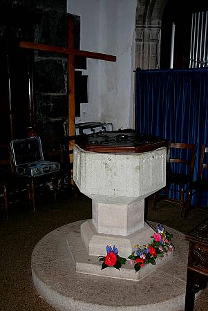 Mullion  - The Font