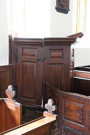Oare - The Pulpit