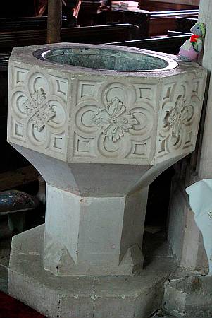 Payhembury - The Font