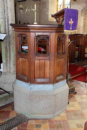 Pillaton - The Pulpit