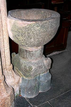 Treneglos - The Font