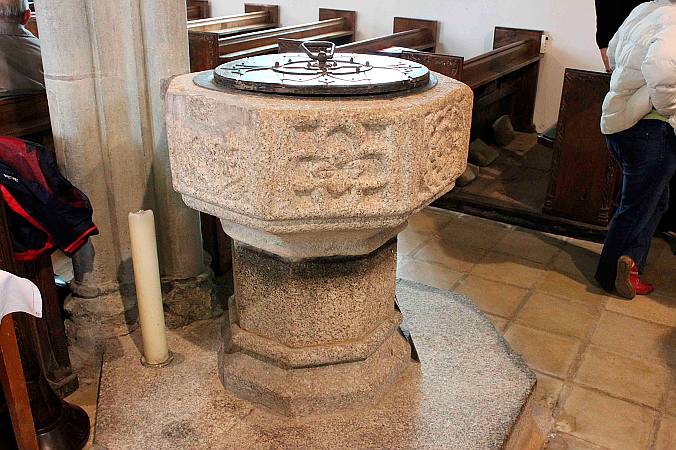Week St Mary - The Font
